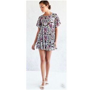 Urban Outfitters Kimchi Blue Dress Backless Floral Fields Flutter Sleeve Summer